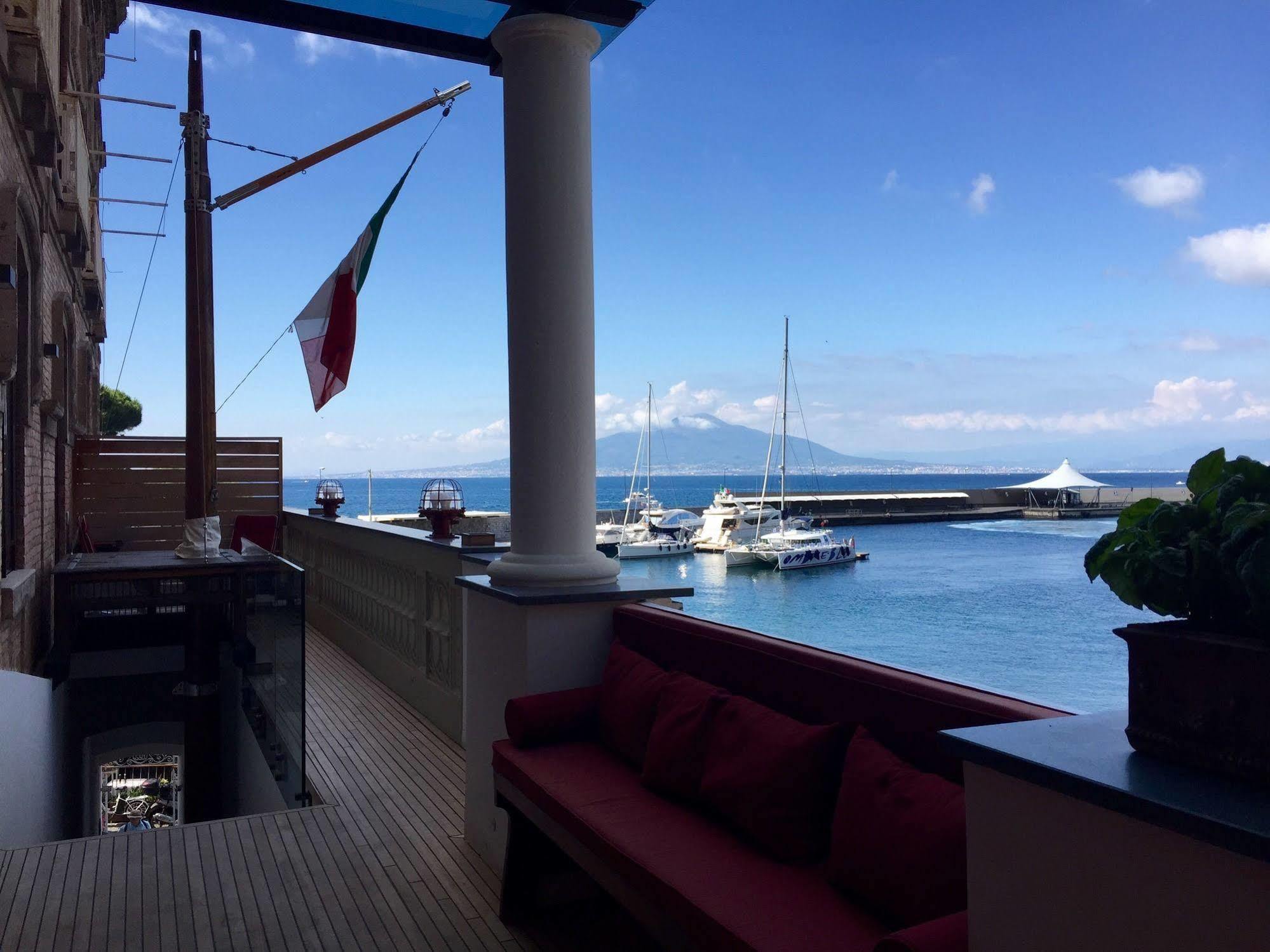 Yacht Club Capo Cervo Bed & Breakfast 3*